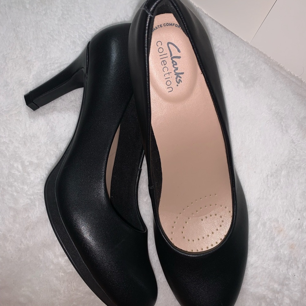 Clarks women’s flared heel pumps